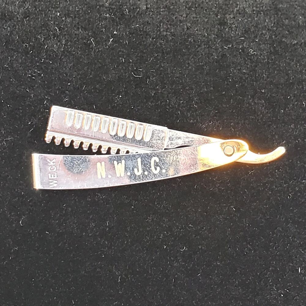 Vtg 1930 Weck Co N.Y. Straight Razor Advertisement Pin 2"